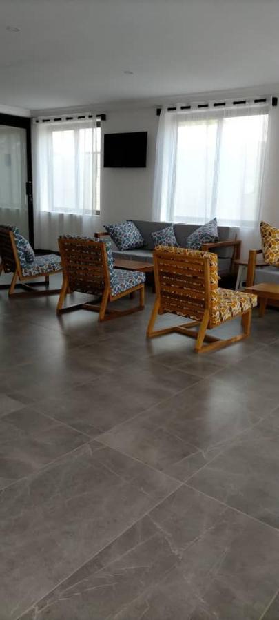 Hotel Marbella Lome Ngoại thất bức ảnh